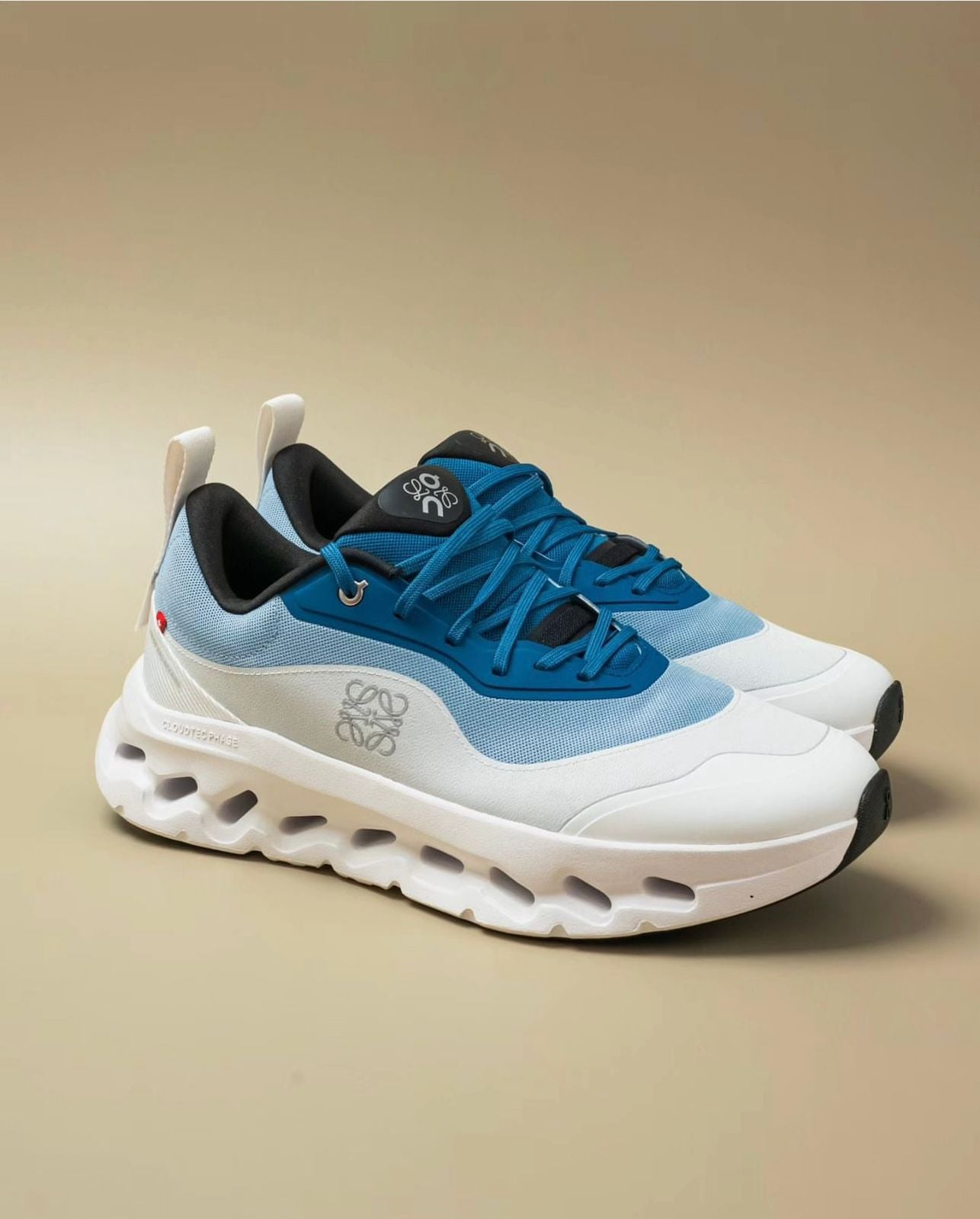 Loewe X On Cloudtilt 2.0 Running Shoes In Blue White – amzunit
