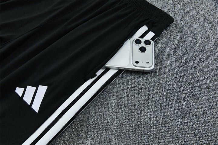 Juventus White &amp; Black Training Tracksuit 2026