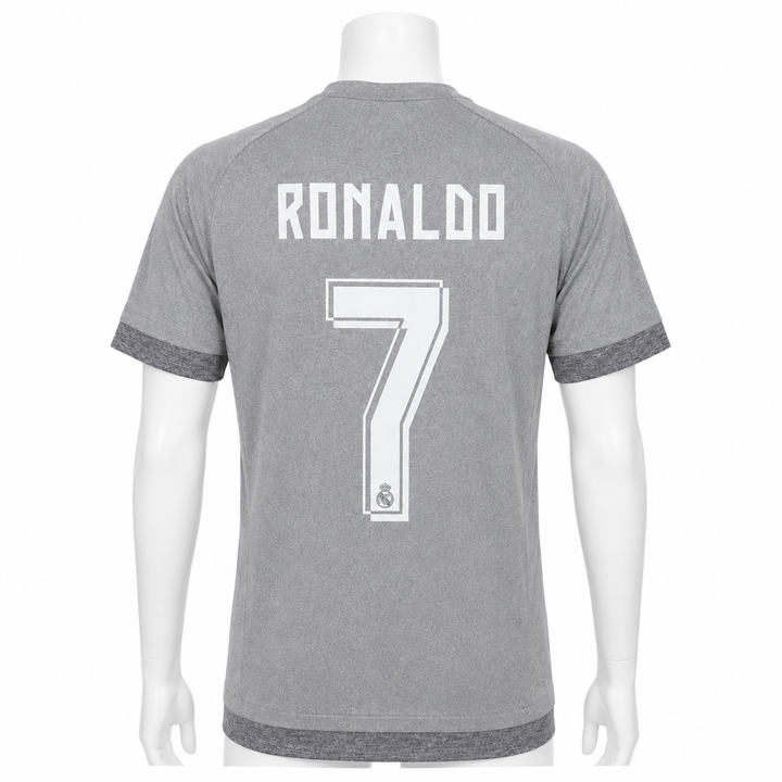 RM بعيدا الكلاسيكية 15/16 رونالدو 7 جيرسي