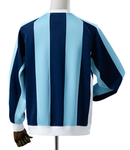 بدلة أرجنتينية بغطاء للرأس 2022/23