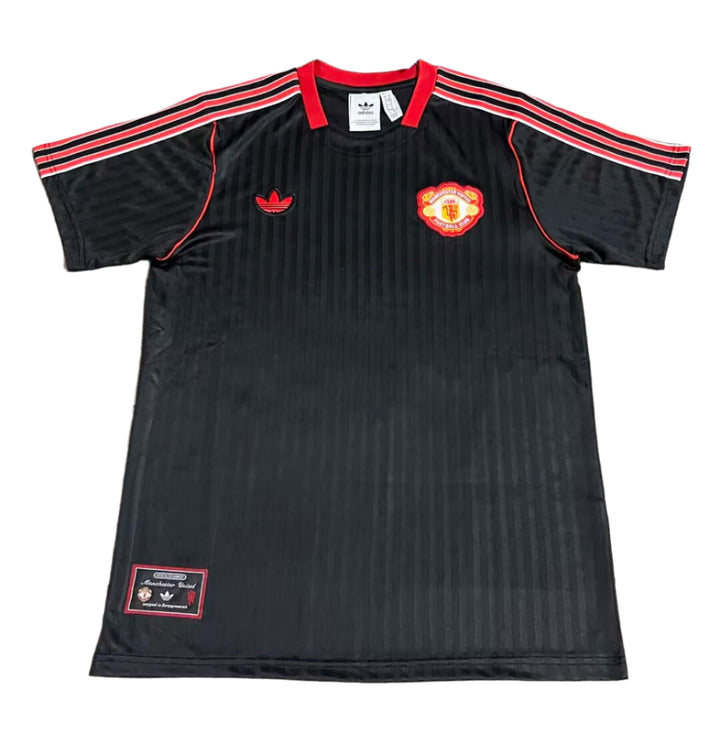 Man United Classic Edition jersey 2025/26