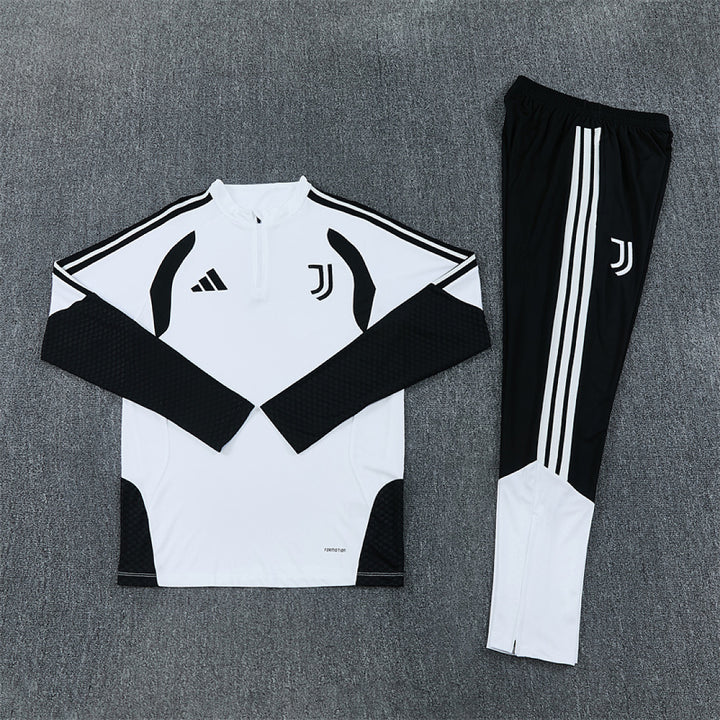 Juventus White &amp; Black Training Tracksuit 2026