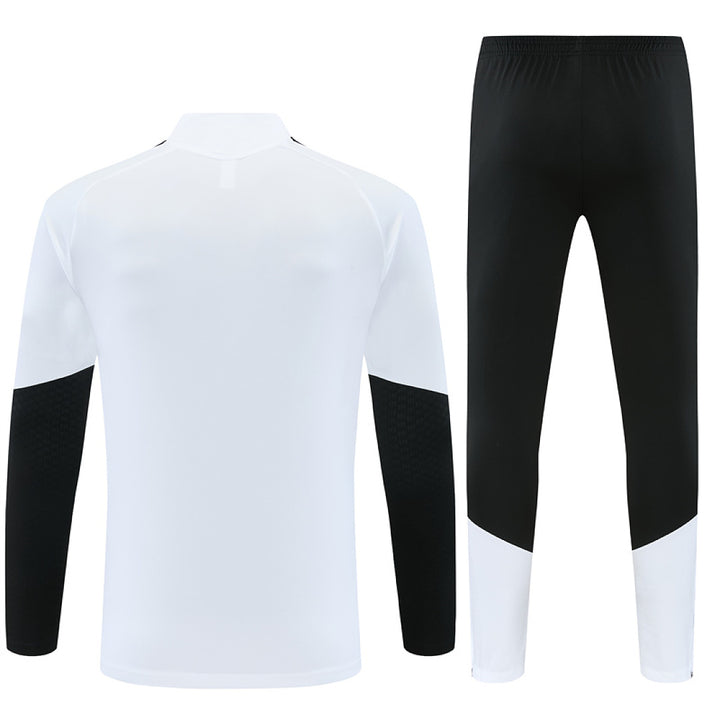 Juventus White &amp; Black Training Tracksuit 2026