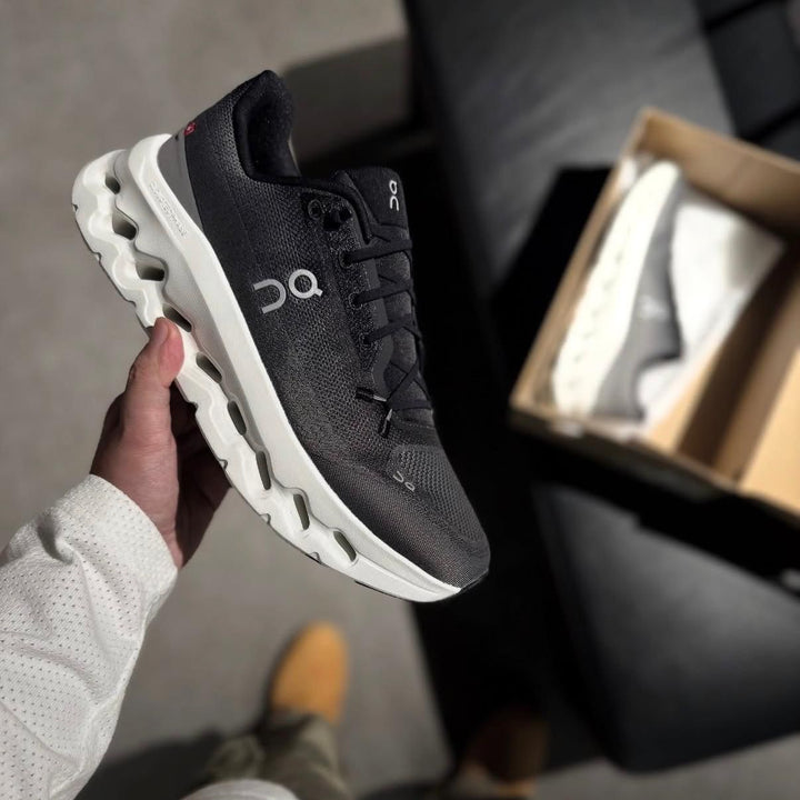 On Running Cloudtilt Black Asphalt