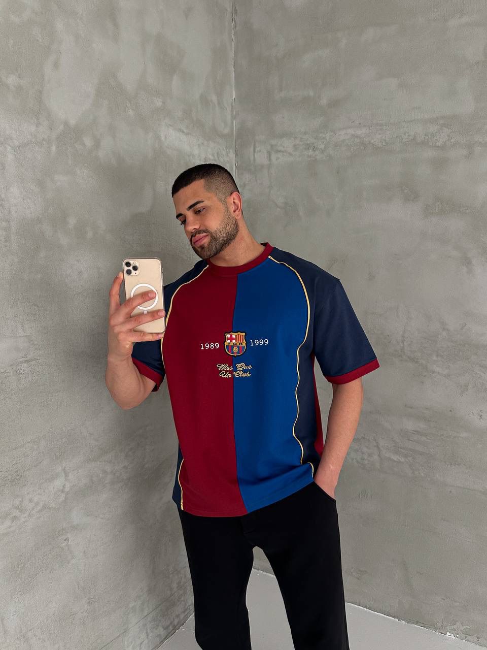 Unisex Red &amp; Blue Split Retro Football Jersey T-Shirt