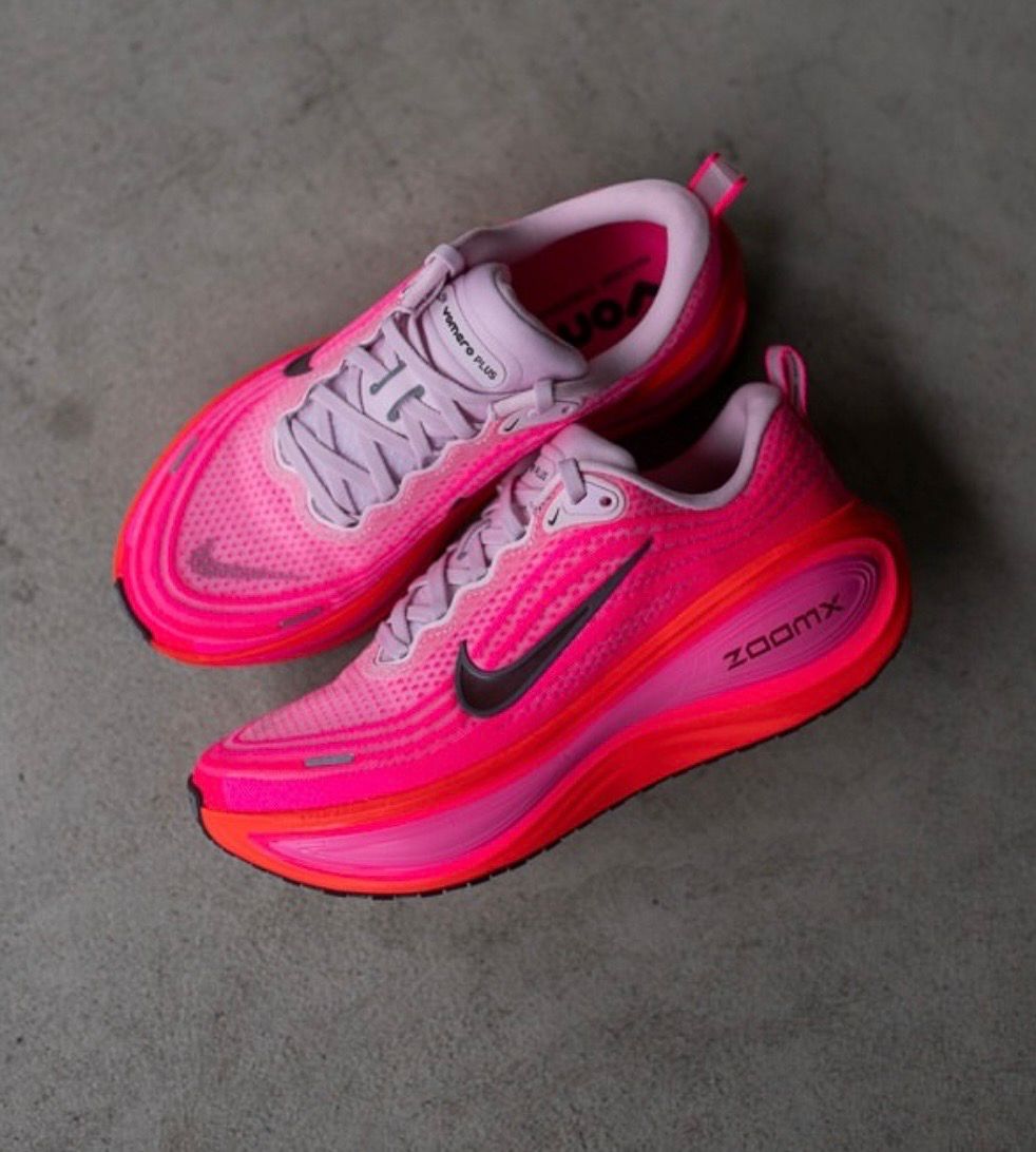 Nike Vomero Plus Hyper Pink Bright Crimson