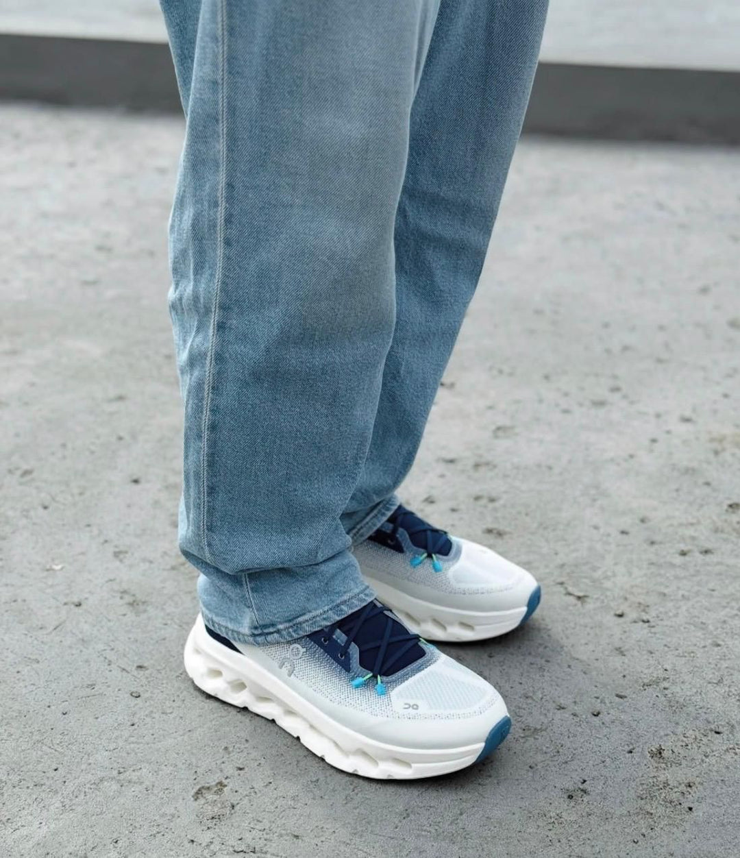 عند تشغيل Cloud 5 All Black