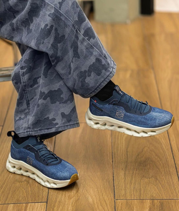 On Running Cloudtilt LOEWE Denim Blue