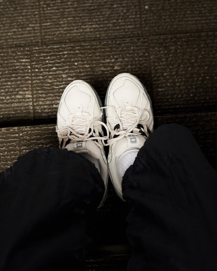 New Balance 1906R Beige / Black