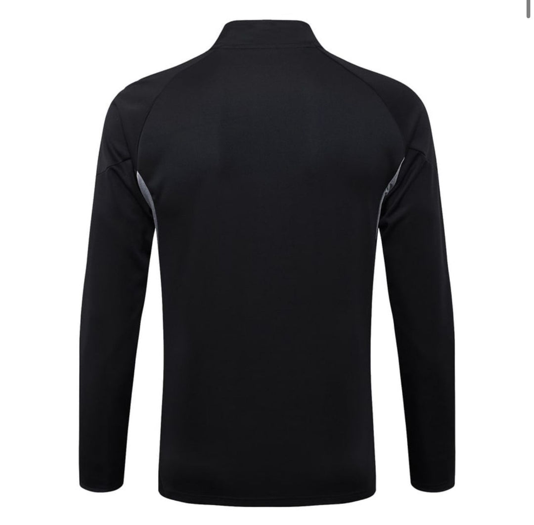 بدلة أرجنتينية بغطاء للرأس 2022/23