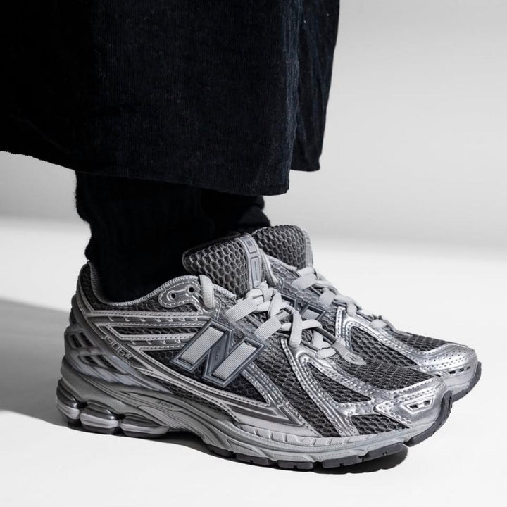 توازن جديد 1906R "الذهب الأبيض".