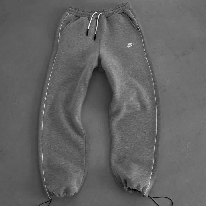 Nike Premium Oversized Jogger – Athletic Streetwear Fit