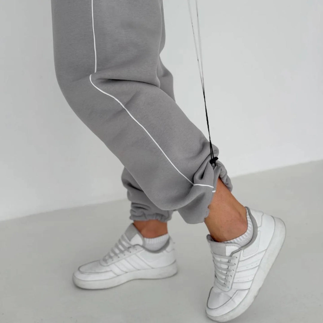 Nike Premium Oversized Jogger – Athletic Streetwear Fit