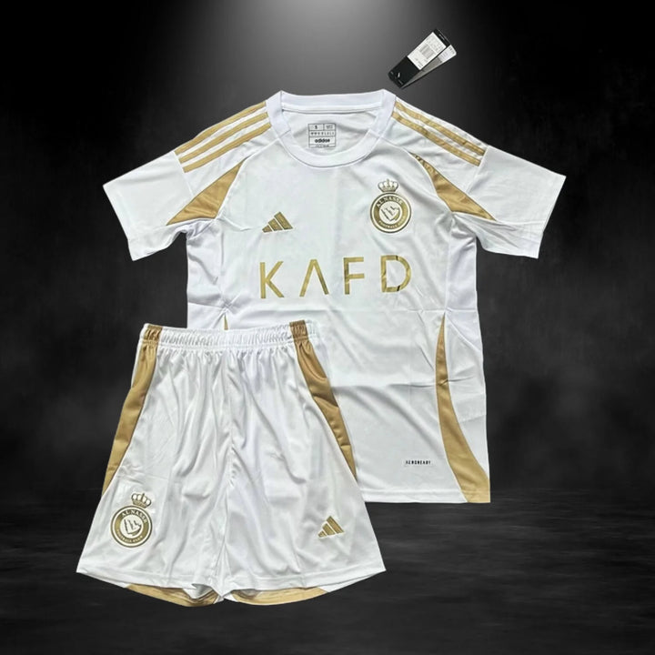طقم النصر الأساسي للأطفال 2023/24 مع رونالدو 7