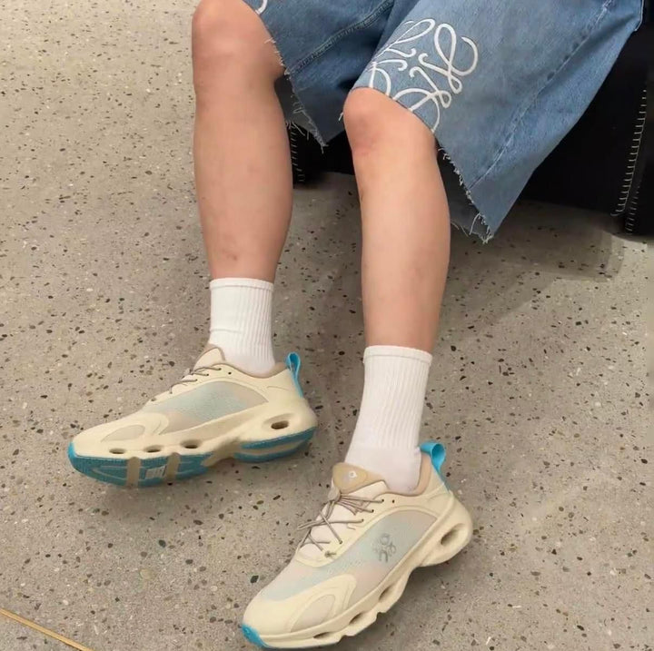 عند تشغيل Cloud 5 All Black