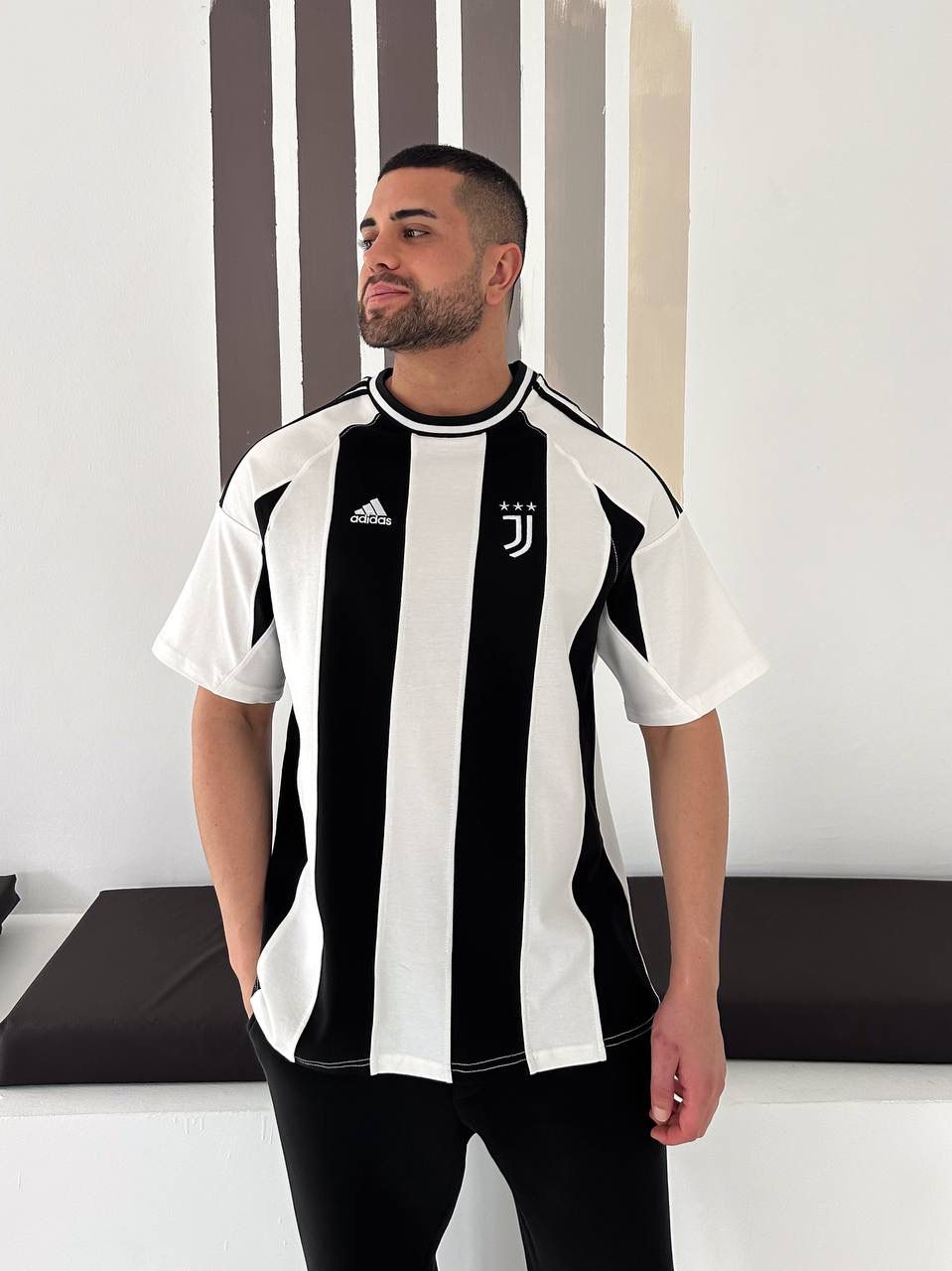 Men’s Black &amp; White Striped Football Jersey T-Shirt