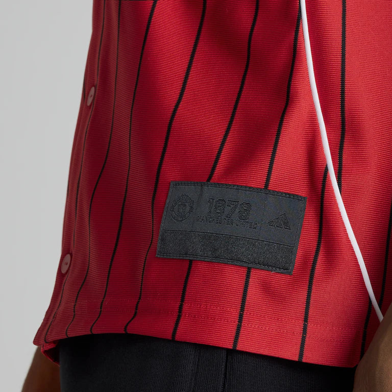 Man United US Pack Shirt