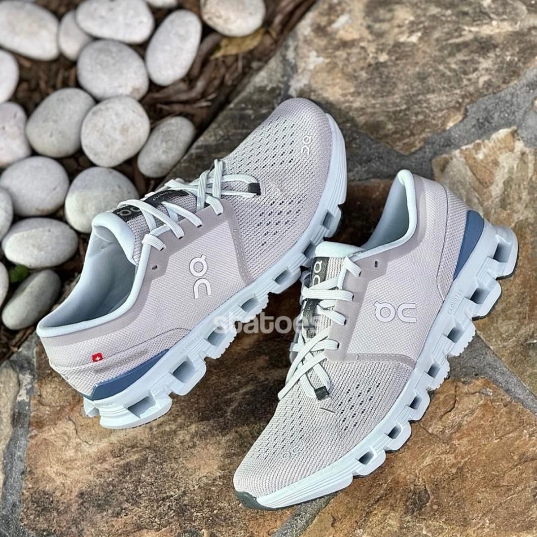 On Running Cloud X 4 Silver Chambray