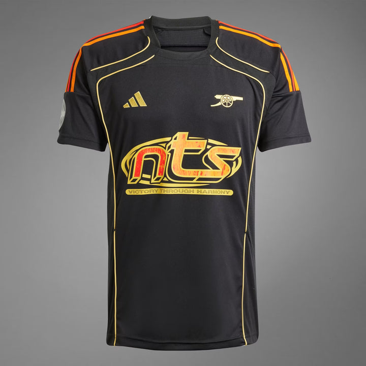 قميص أرسنال الأبيض قبل المباراة 23/24