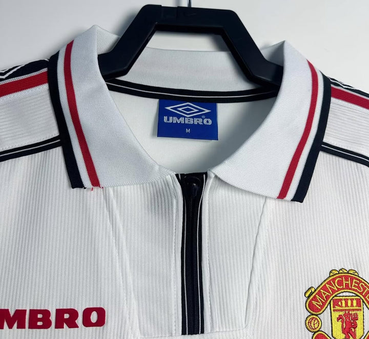 Manchester United white Umbro 1998-1999 long-sleeve away