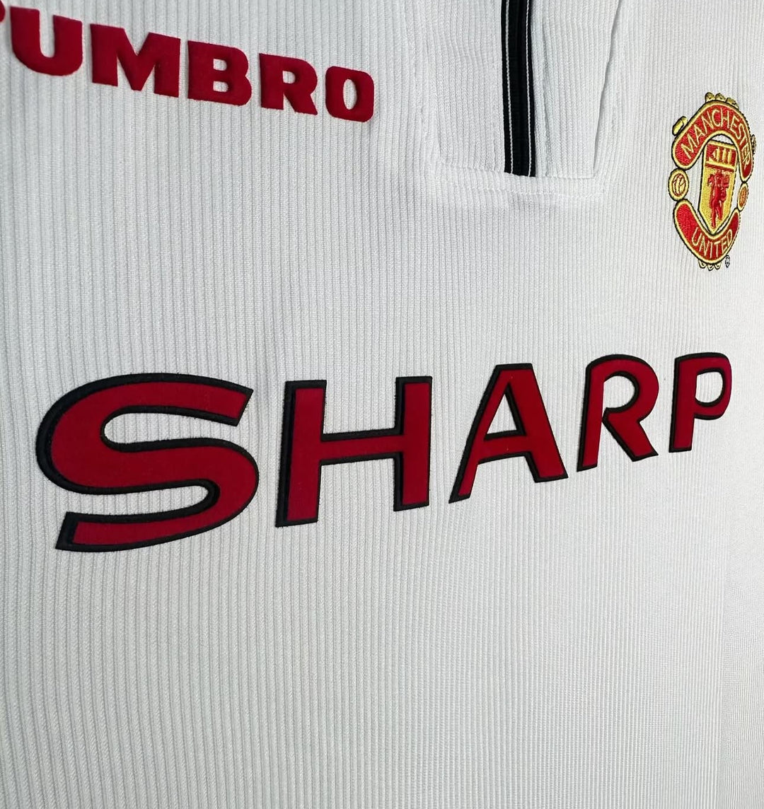 Manchester United white Umbro 1998-1999 long-sleeve away