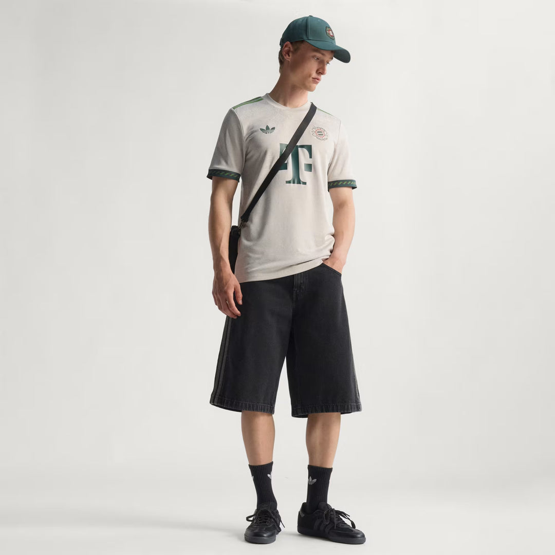 Bayern Munich Wiesn Jersey 2025/26