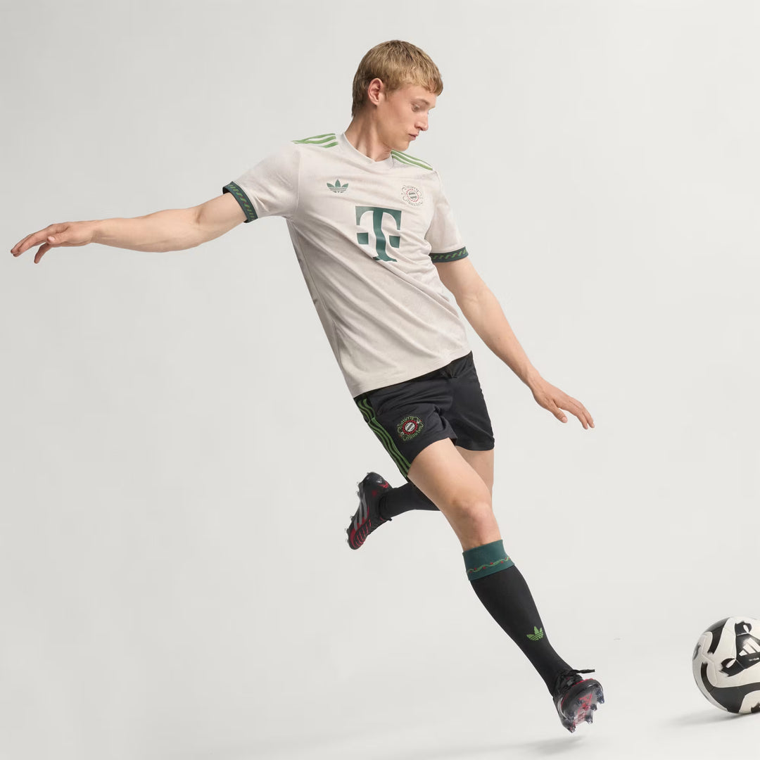 Bayern Munich Wiesn Jersey 2025/26