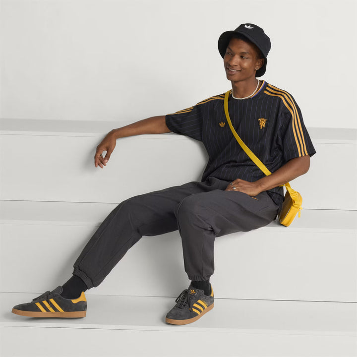 Manchester United Terrace Icons Jersey