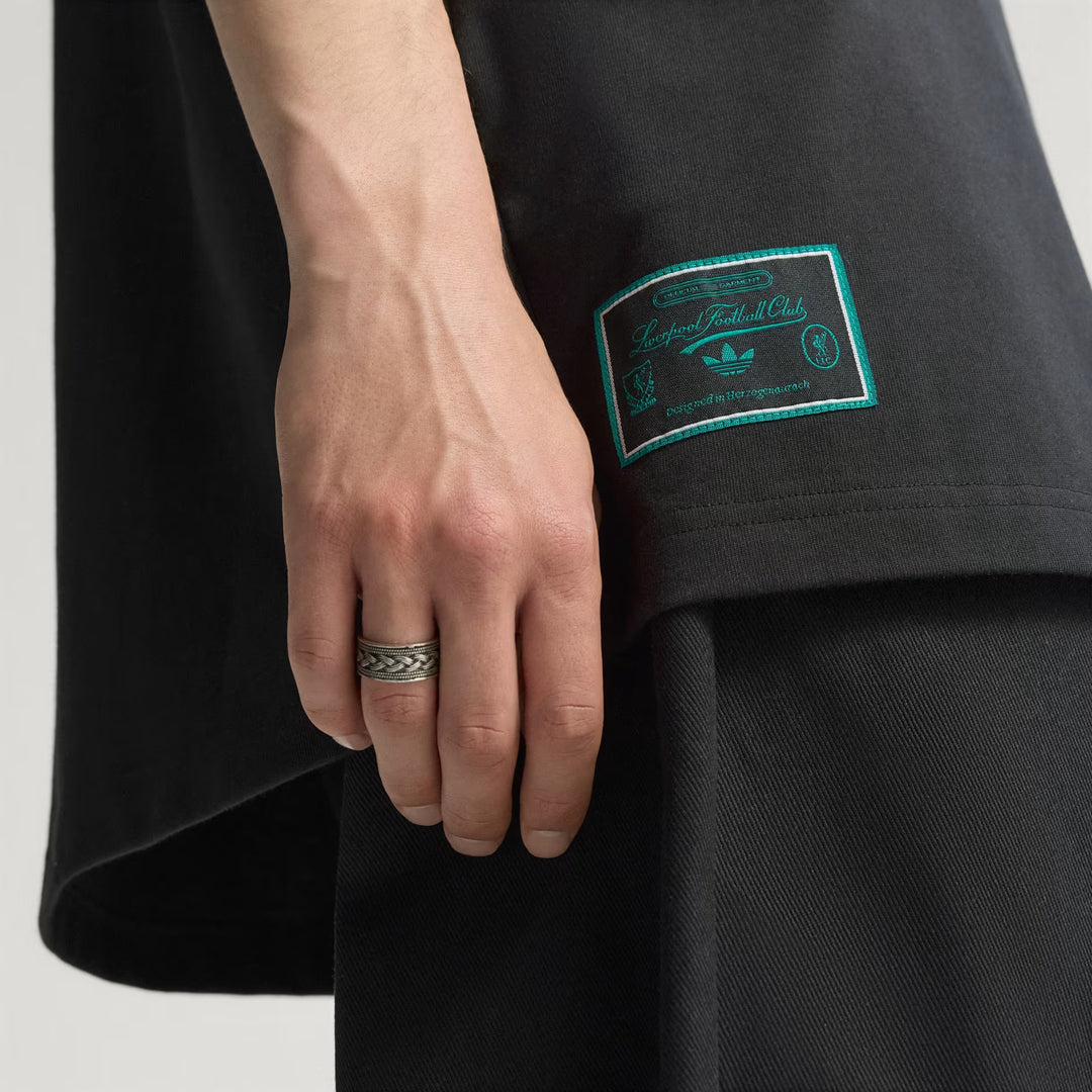 قميص باريس سان جيرمان الأساسي لموسم 2023/24