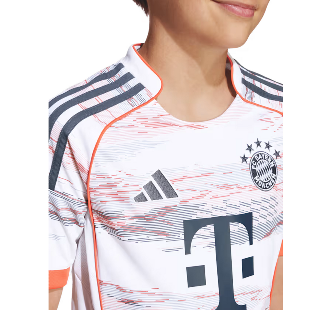 Bayern Munich Away kit kids 2025/26