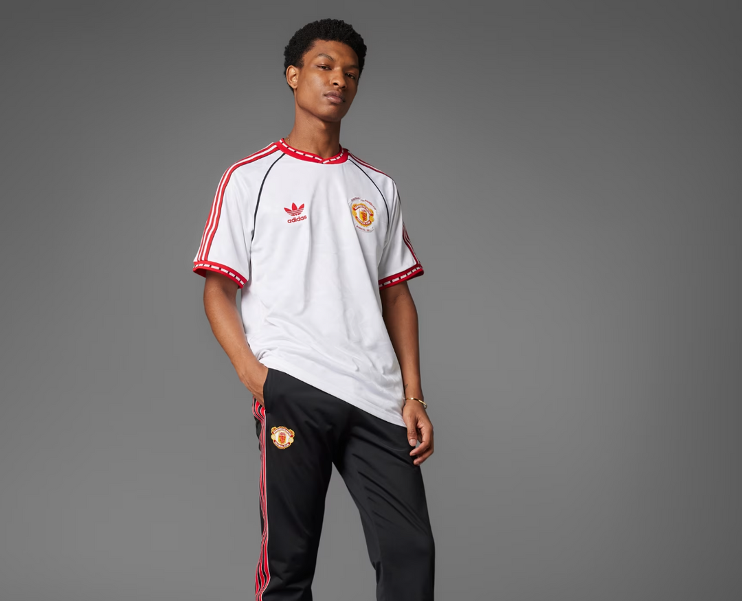 Man United Classic Edition jersey 2025/26