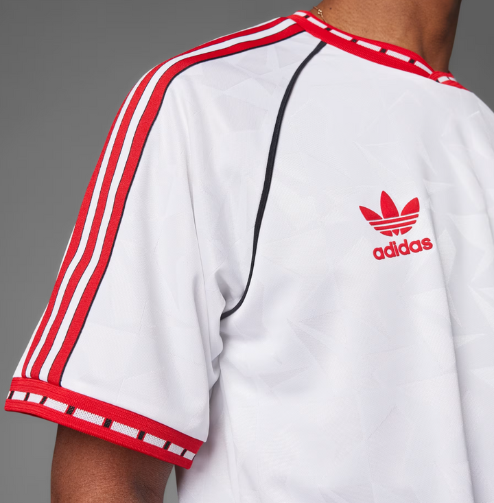 Man United Classic Edition jersey 2025/26