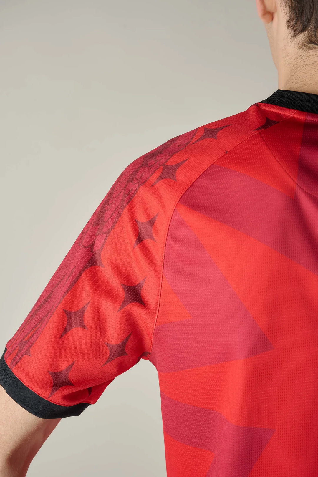 قميص فينيسيا الأساسي لموسم 2023/24