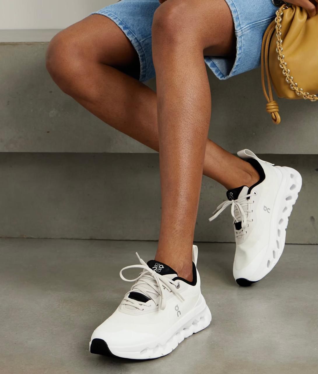 靴 LOEWE x On Cloudtilt 2.0 Sand/White 39 On Running Cloudtilt 2 LOEWE Sand White – amzunit