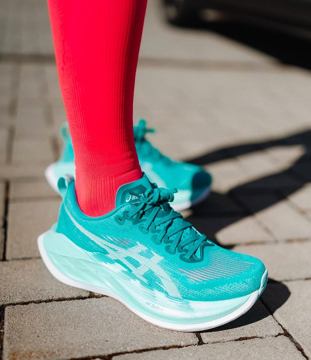 ASICS Superblast 2 Wave Teal Illuminate Mint