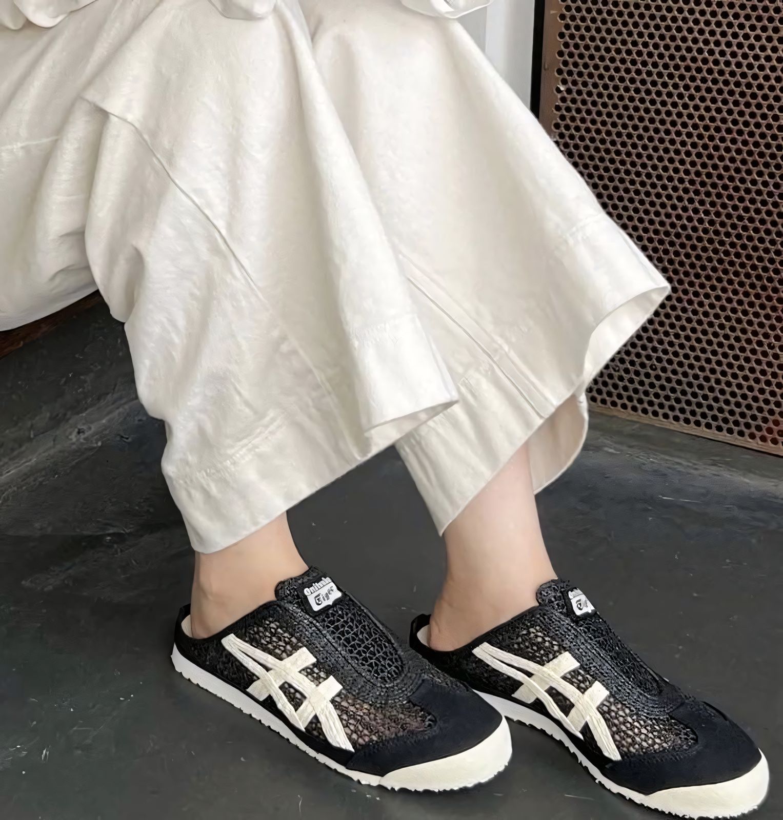 Onitsuka Tiger Mexico 66 Sabot Black Cream – amzunit