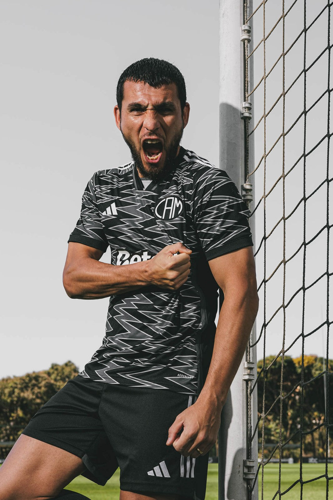 أتلتيكو مينيرو "مانتو دا ماسا" 23/24