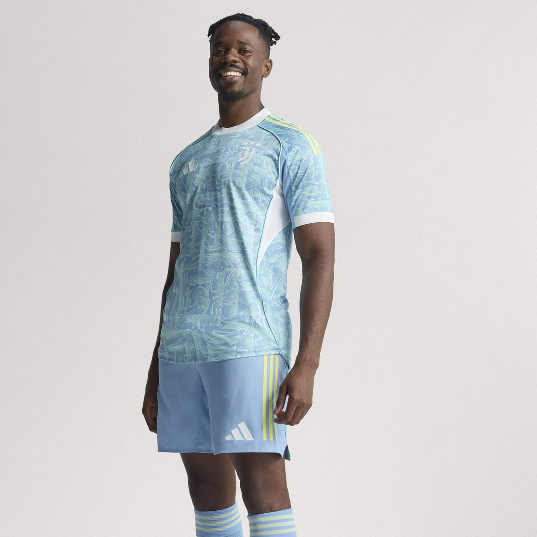 Juventus Away Player Version jersey 2025/26