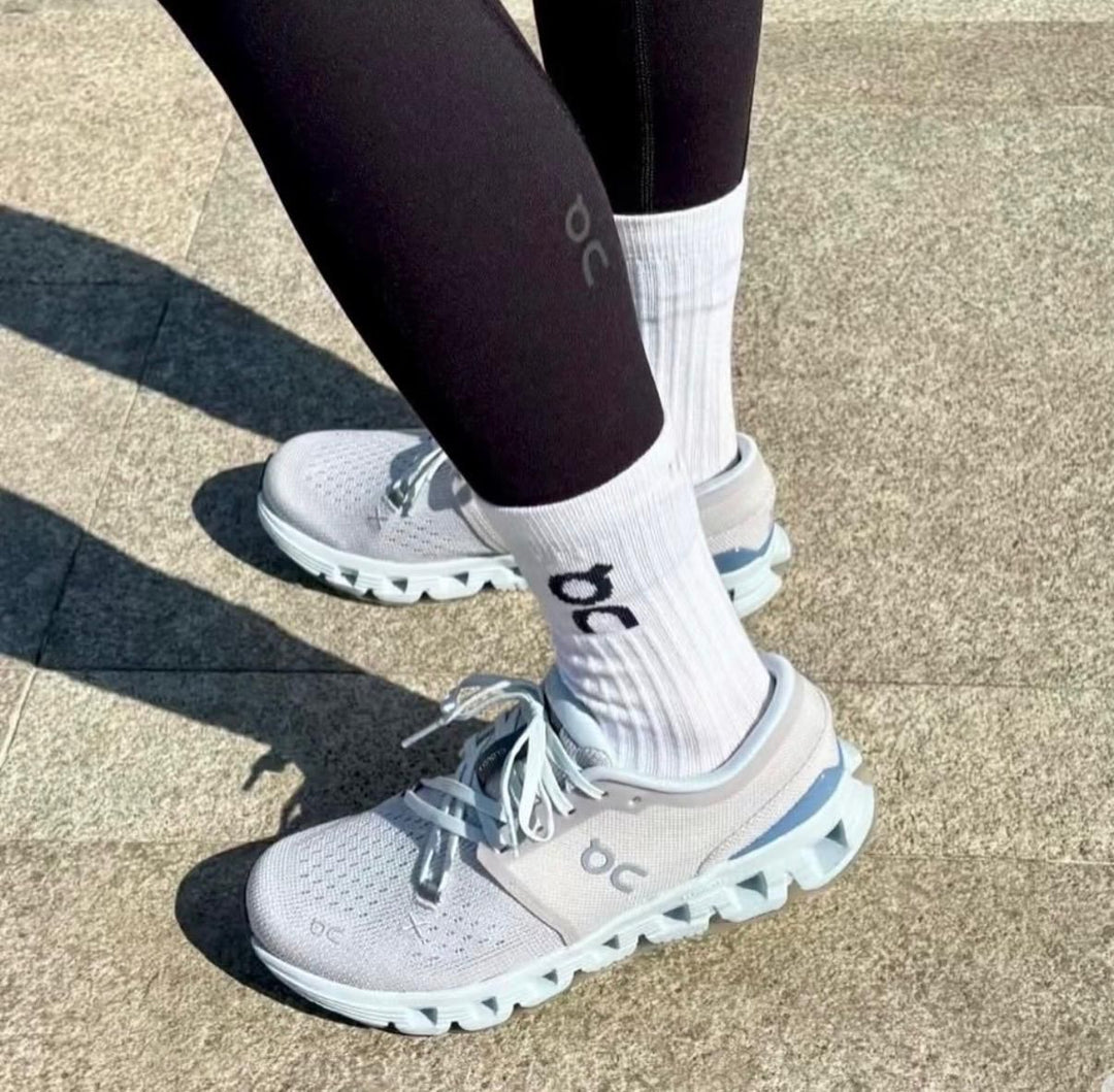 On Running Cloud X 4 Silver Chambray