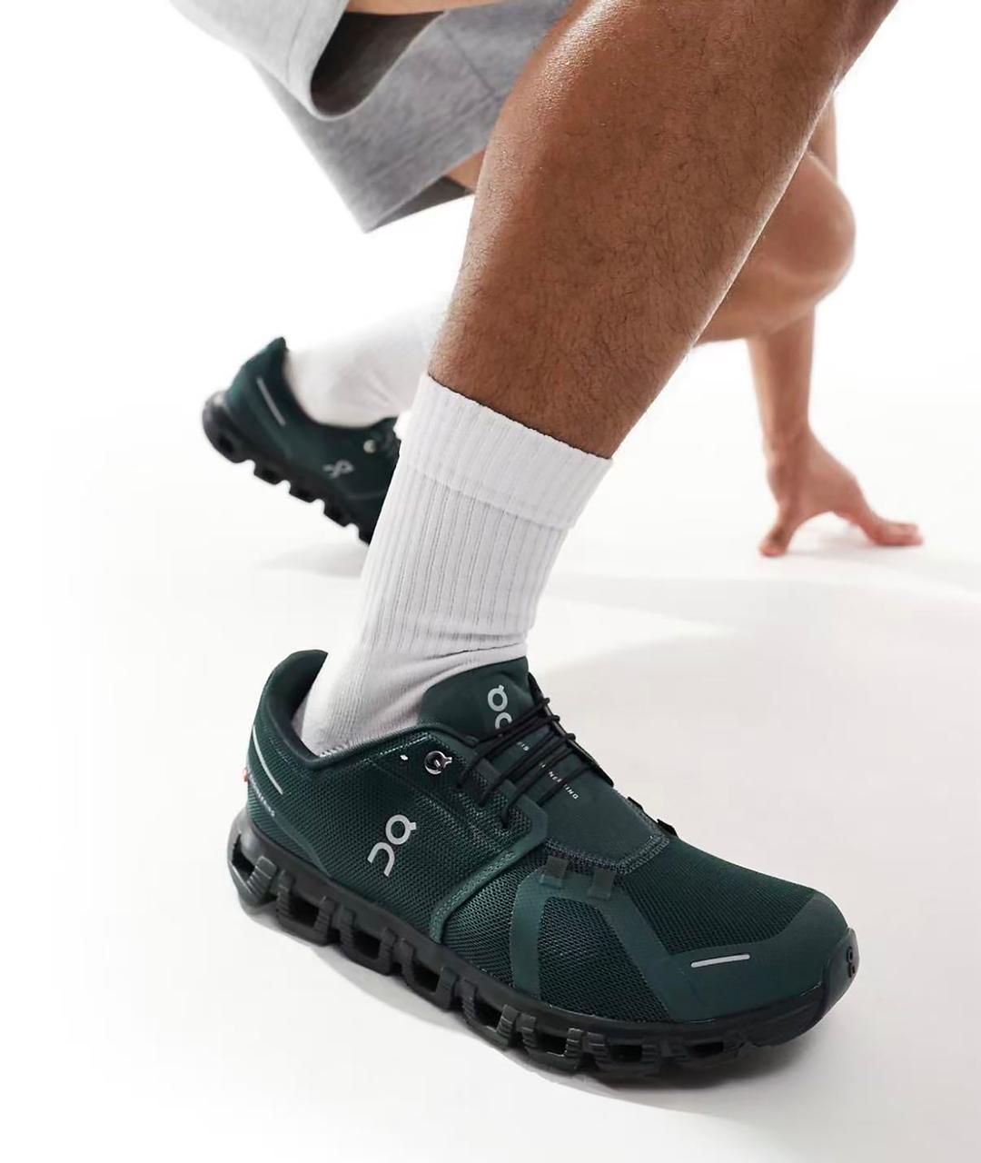 On Running Cloud 6 Evergreen Black