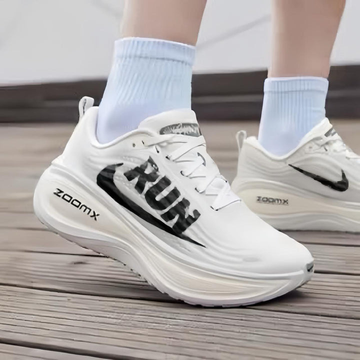 Nike Vomero Plus Run