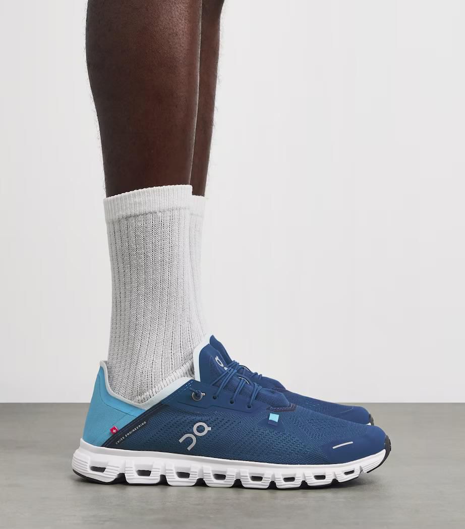 عند تشغيل Cloud 5 All Black