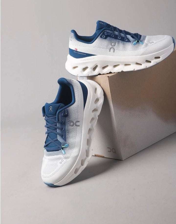 عند تشغيل Cloud 5 All Black