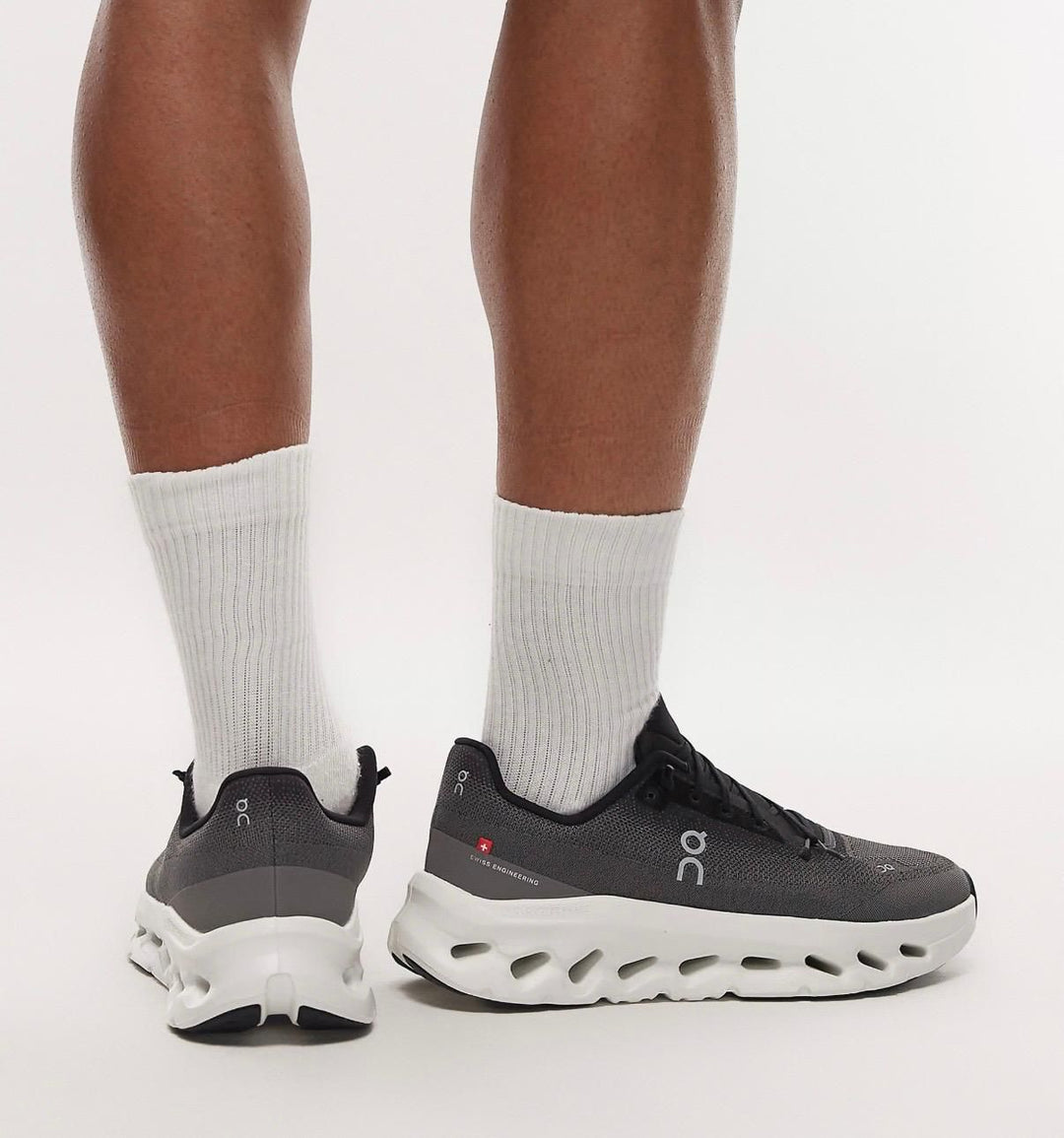 On Running Cloudtilt Black Asphalt