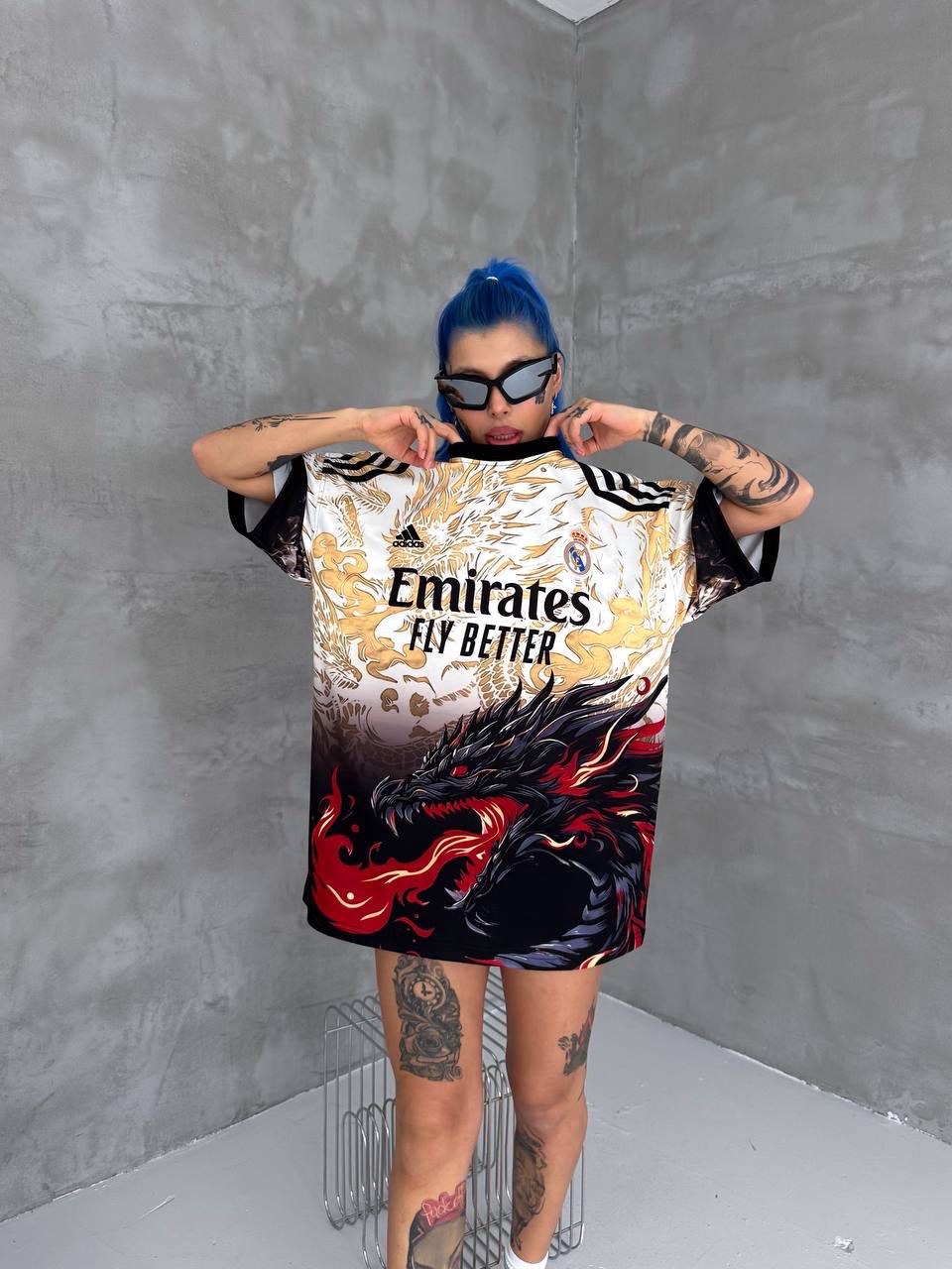RM-Inspired Dragon Graphic Oversized Jersey Tee – White/Gold