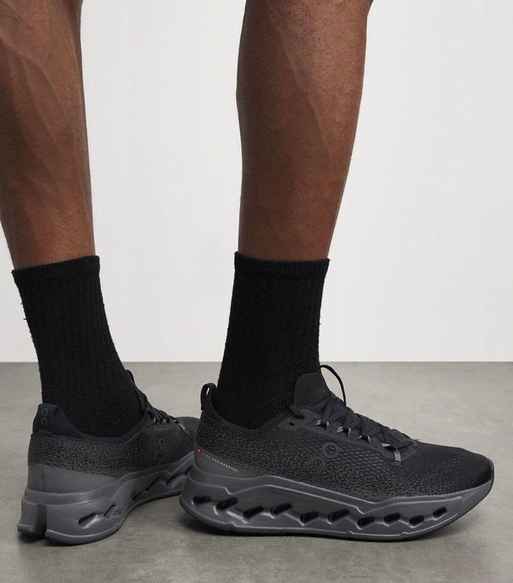 عند تشغيل Cloud 5 All Black