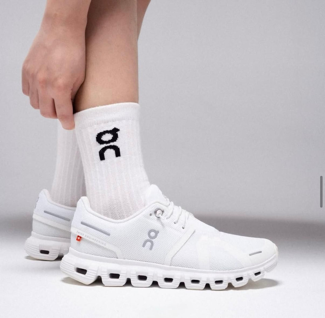 On Cloud 6 'White White'