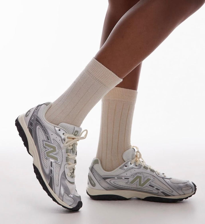 New Balance 204L Silver Metallic Sage Green