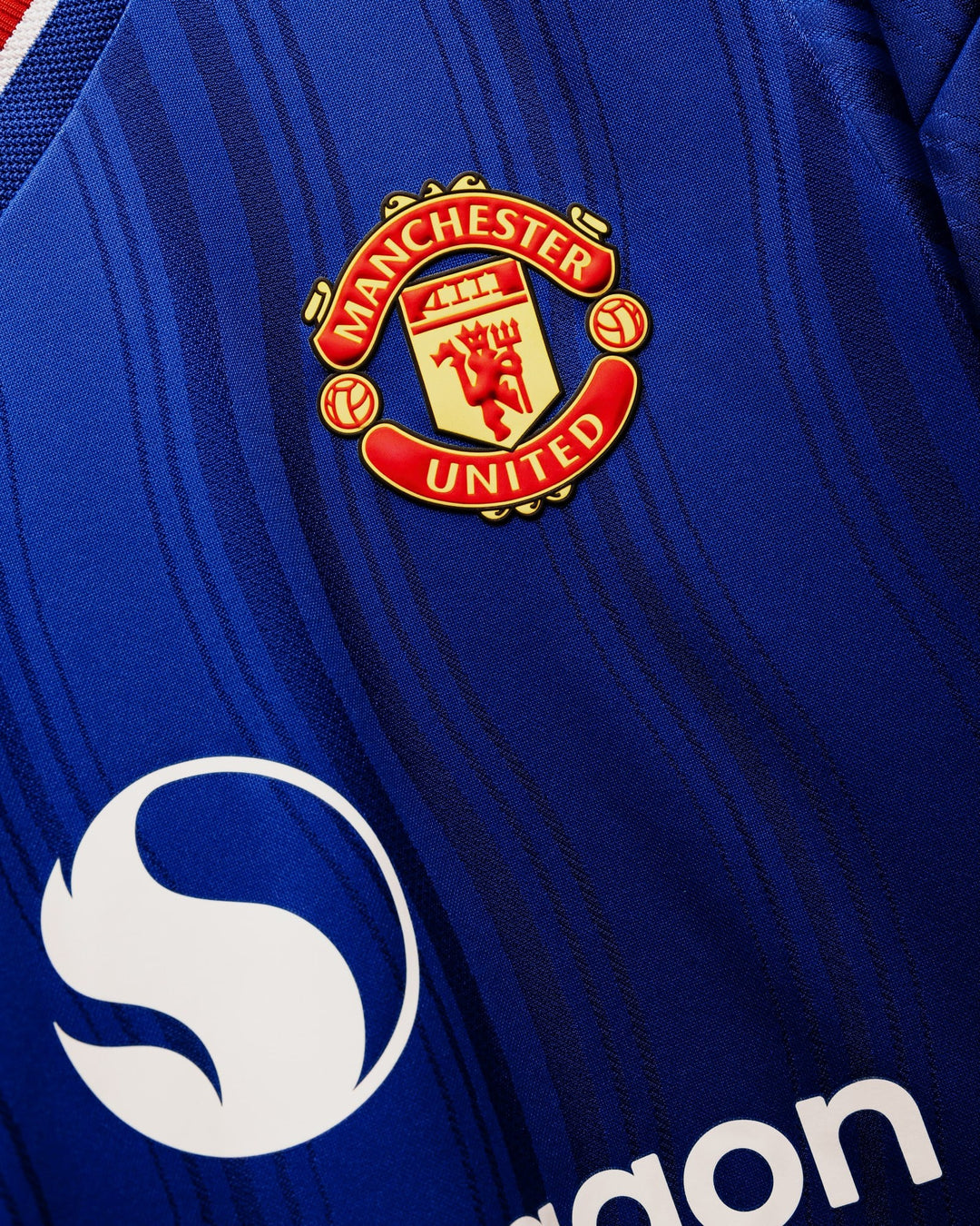 Man UNITED Away Jersey 2026/27 fabric detail