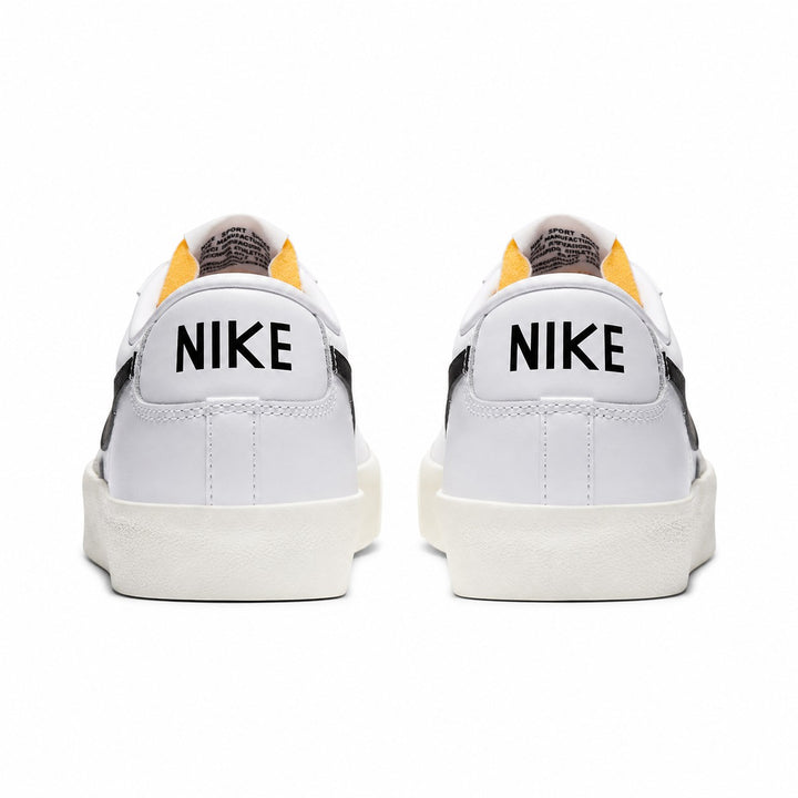 Nike Blazer Low &